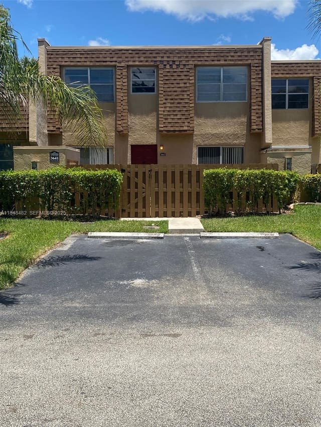 3641 NW 95th Terrace 1002, sold in Welleby Townhome, Sunrise, FL