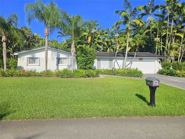 12101 SW 110th Avenue, Miami, FL 33176