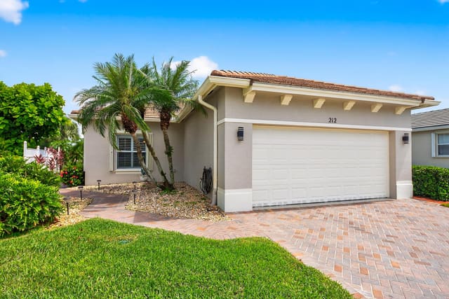 212 SW Coconut Key Way, sold in Lakeforest Pointe, Port St Lucie, FL