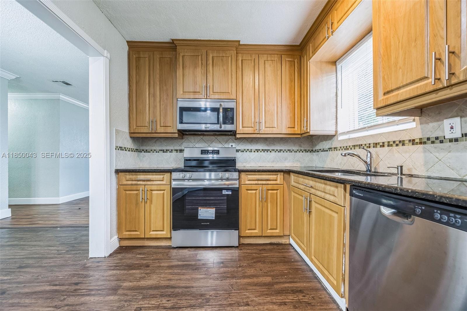 7331 Cleveland Street, Hollywood, FL 33024 photo 4
