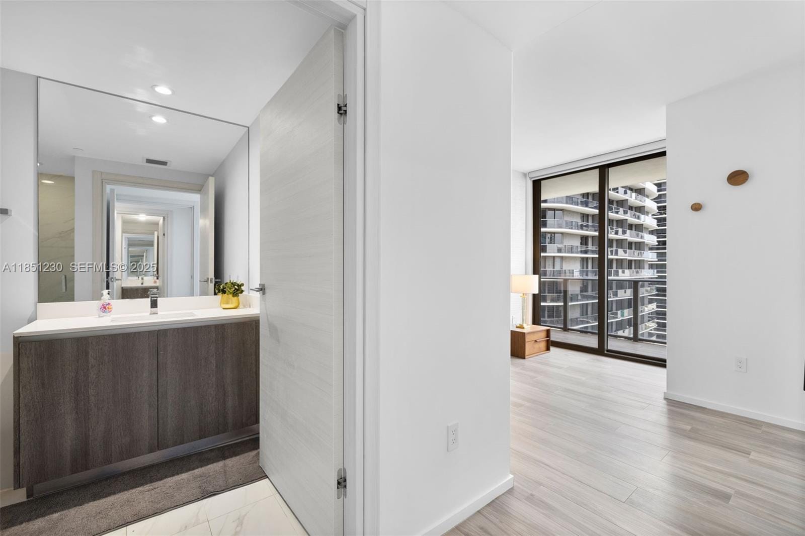 801 S Miami Avenue 3301, Miami, FL 33130 photo 24