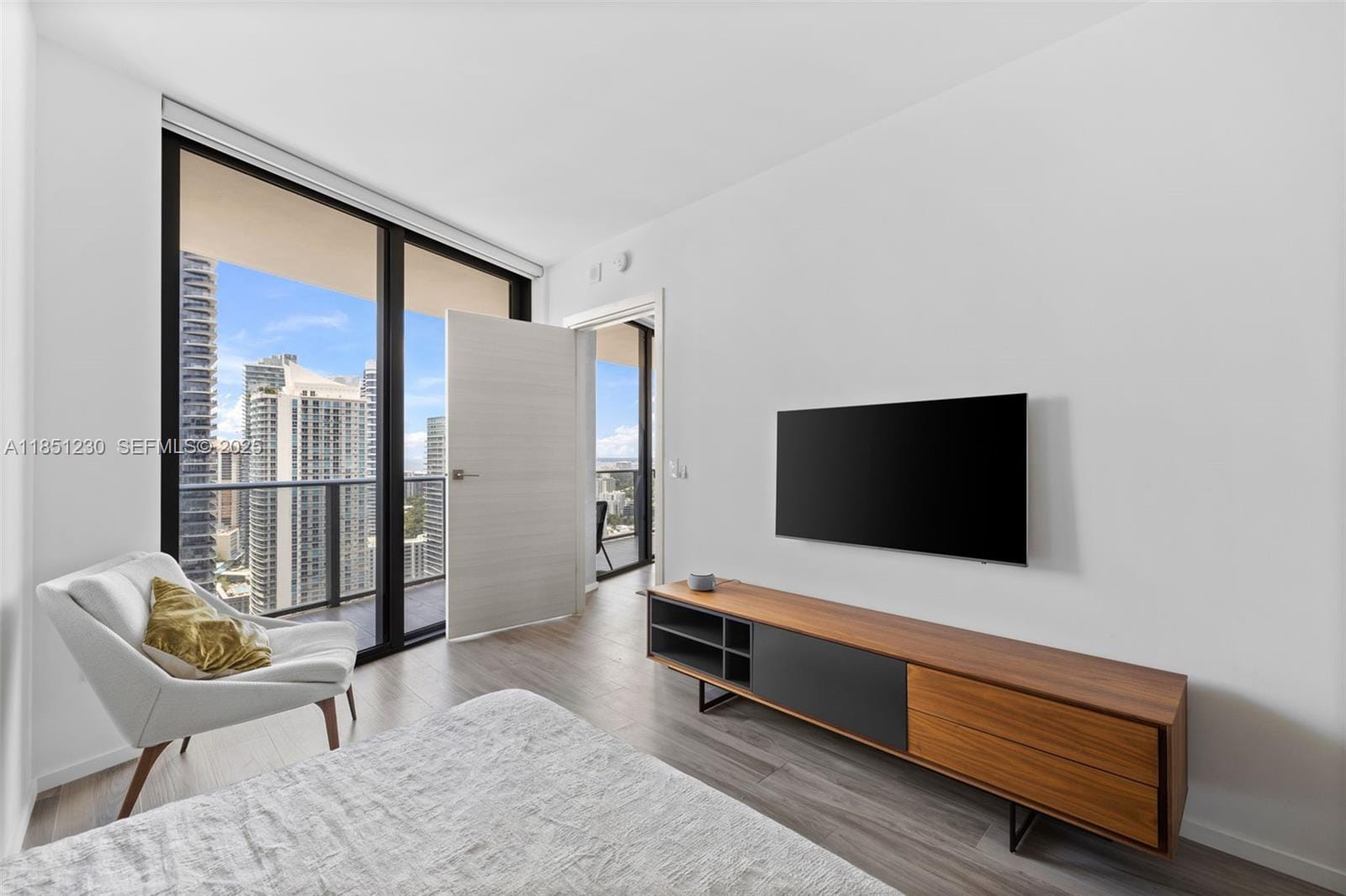 801 S Miami Avenue 3301, Miami, FL 33130 photo 29