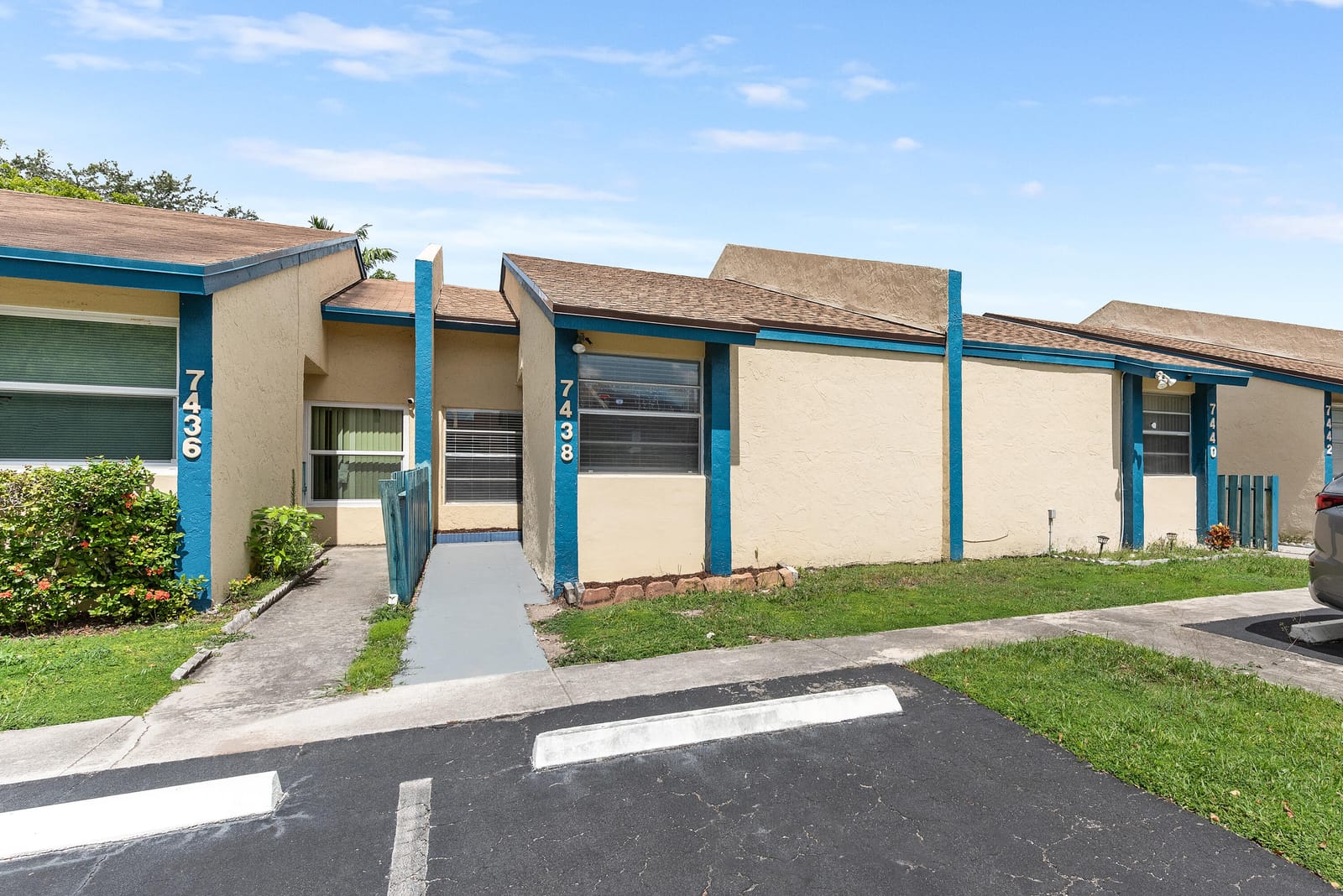 7438 NW 34th Street, Lauderhill, FL 33319