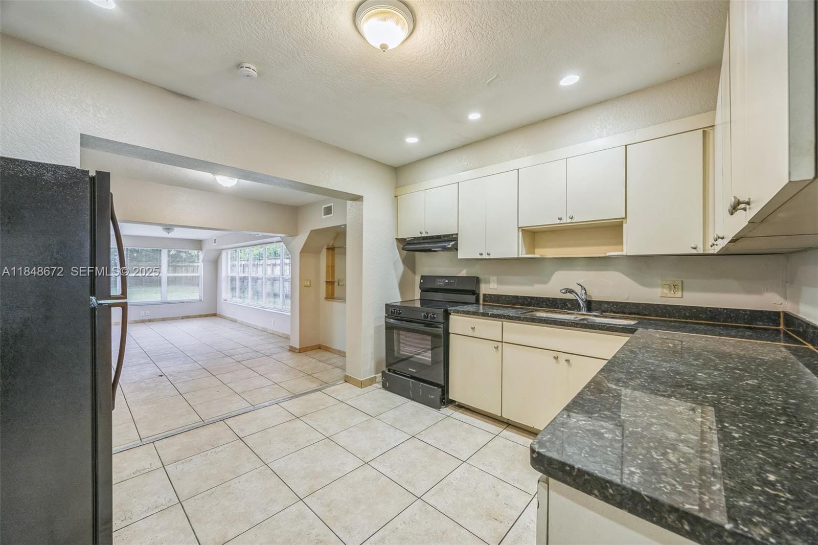 2651 Adams Street — photo 3
