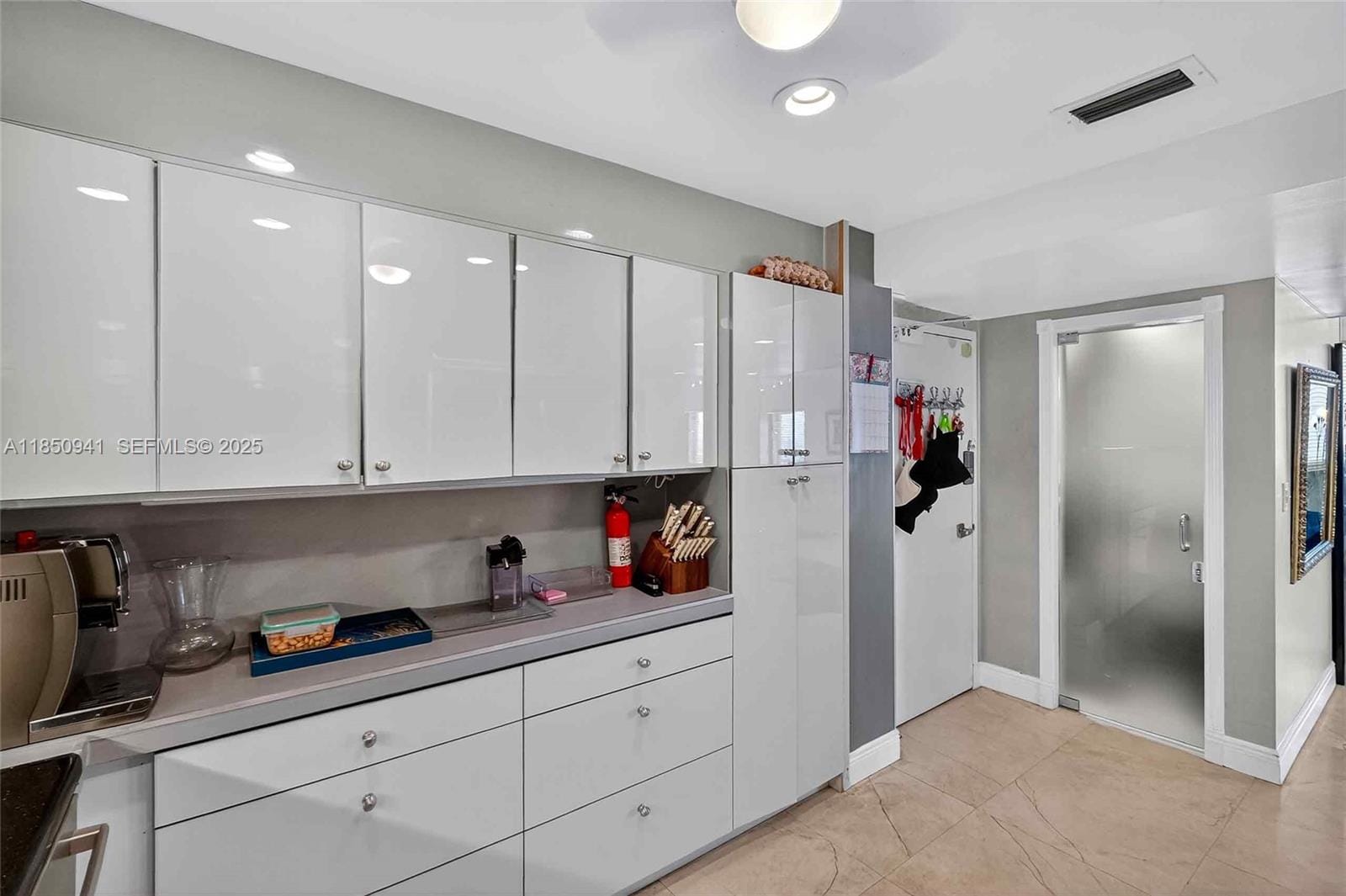 300 Bayview Drive 1616, Sunny Isles Beach, FL 33160 photo 16