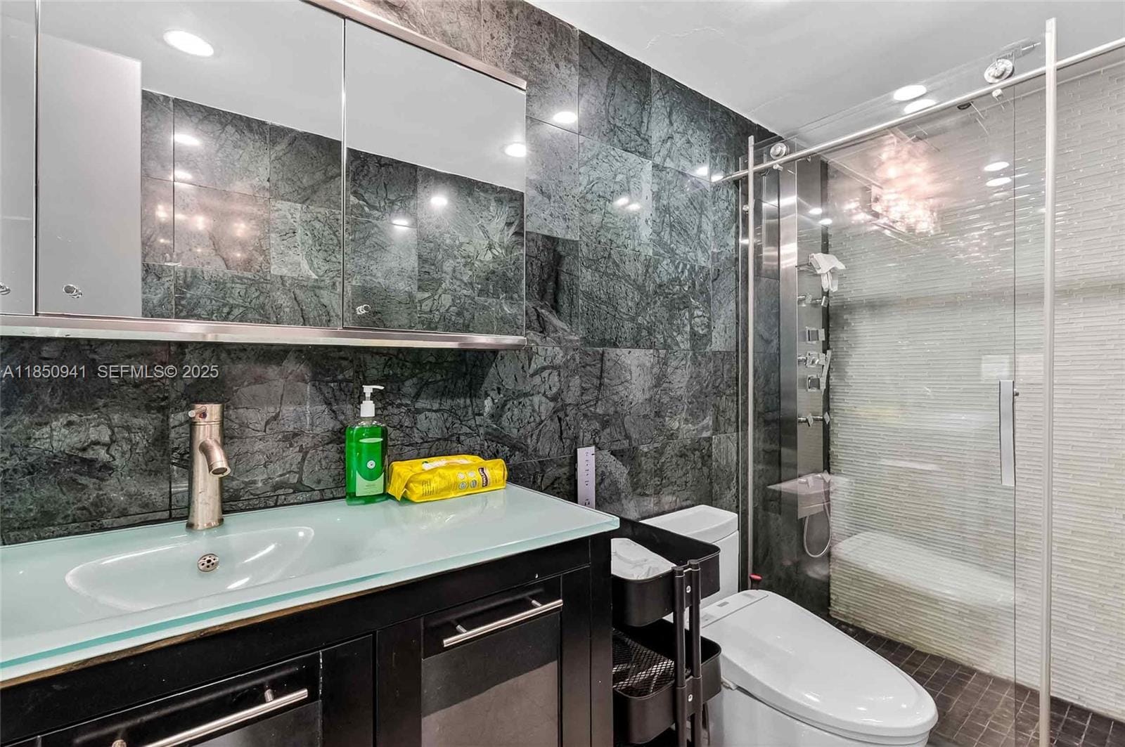 300 Bayview Drive 1616, Sunny Isles Beach, FL 33160 photo 19