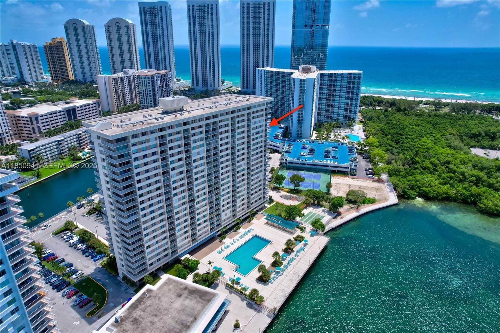 300 Bayview Drive 1616, Sunny Isles Beach, FL 33160 photo 3
