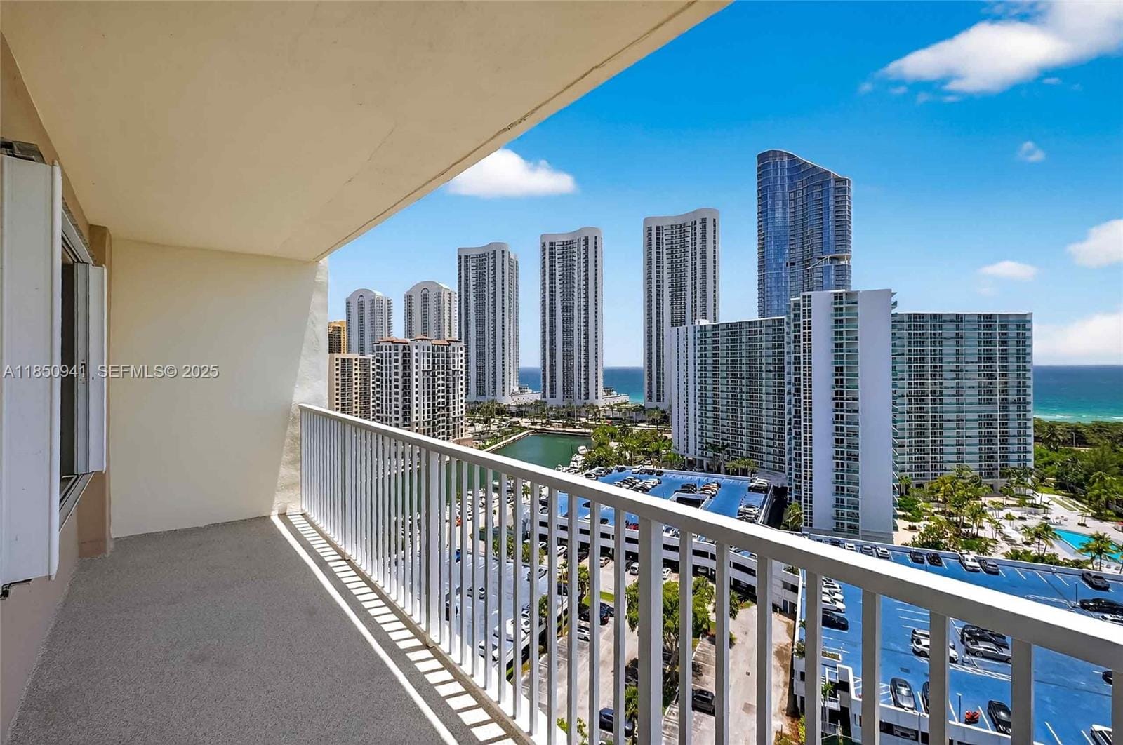 300 Bayview Drive 1616, Sunny Isles Beach, FL 33160 photo 4