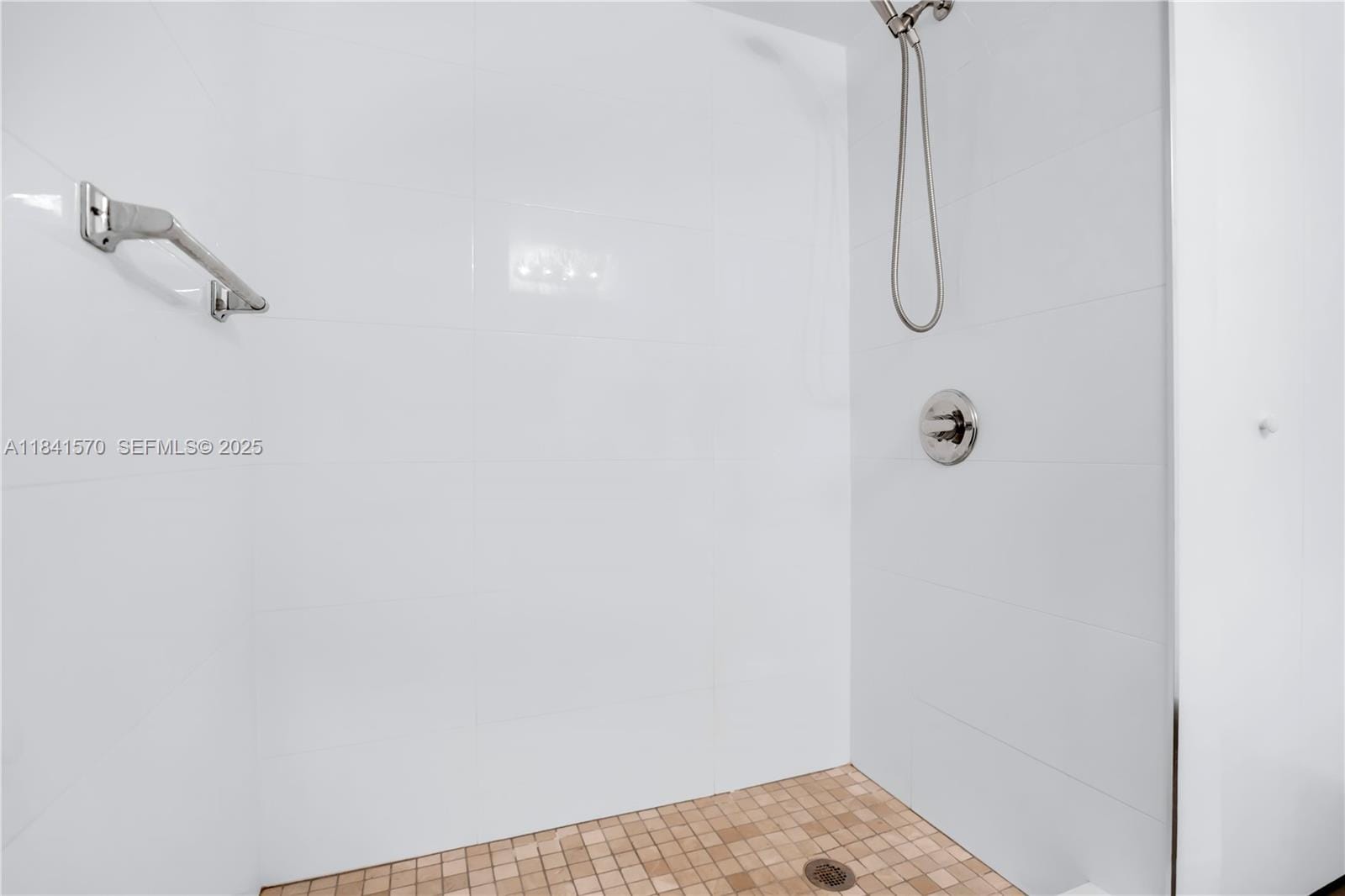 9749 NW 48th Terrace 319 — photo 11
