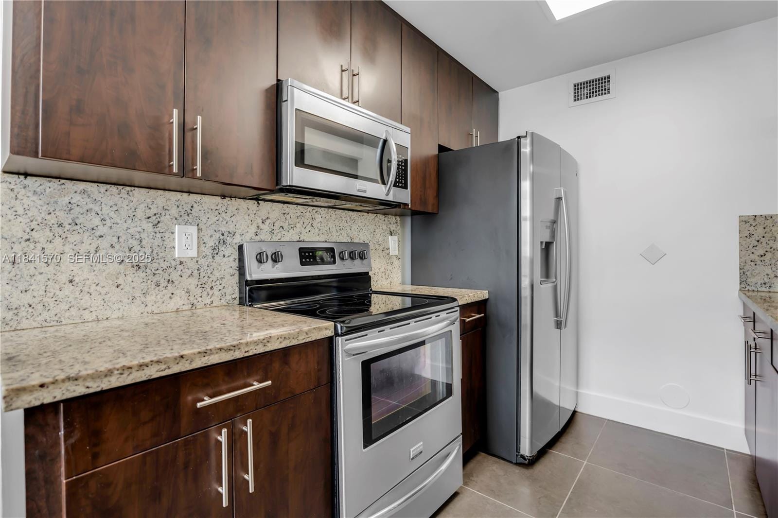 9749 NW 48th Terrace 319 — photo 4