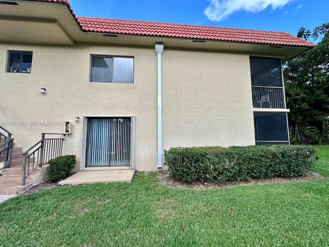 366 Lakeview Drive 104, Weston, FL 33326 photo 23