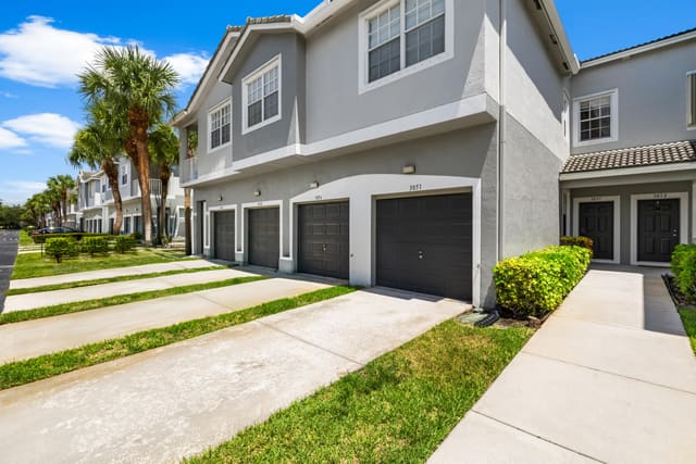 3051 Grandiflora Drive, sold in Magnolia Bay Condomimium, Greenacres, FL