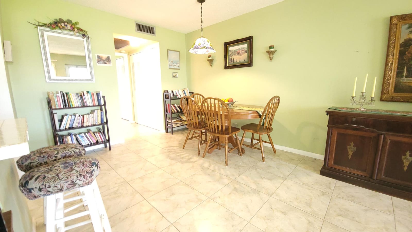 22 Northampton A — photo 8