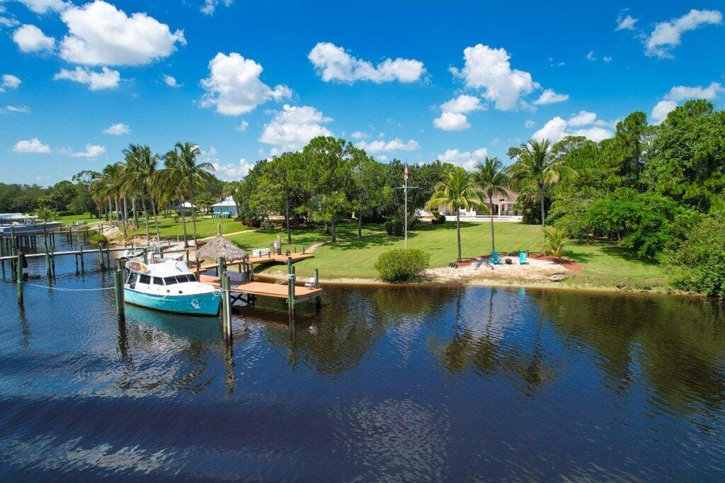 2561 SE North Lookout Boulevard, Port St. Lucie, FL 34984