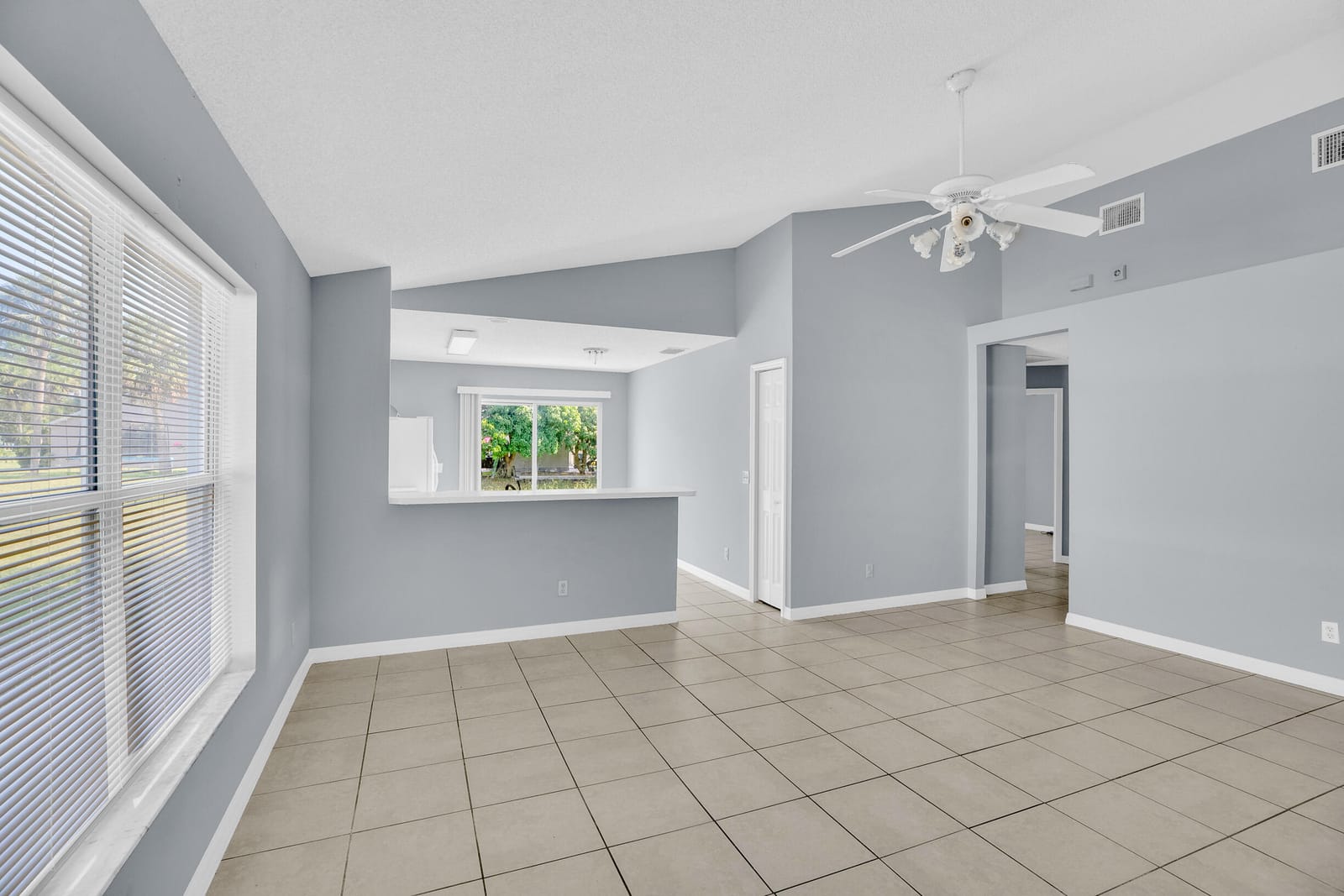 706 Wisteria Avenue, Fort Pierce, FL 34982 photo 5