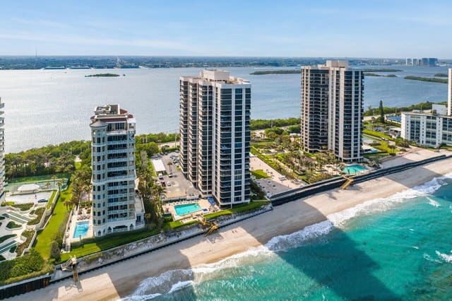 5380 N Ocean Drive 11b, sold in Eastpointe, Singer Island, FL