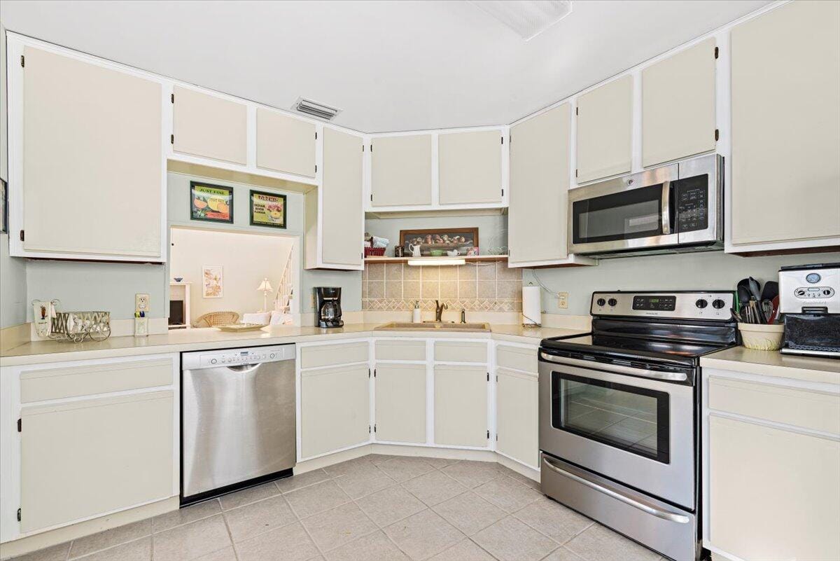1975 Westminster Circle 2 — photo 8