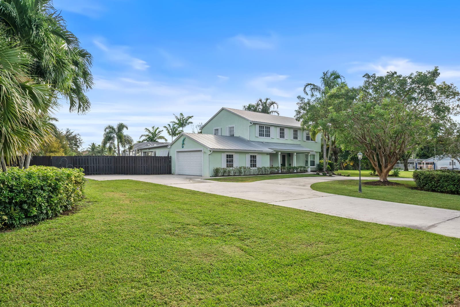864 Whippoorwill Row, West Palm Beach, FL 33411 photo 3