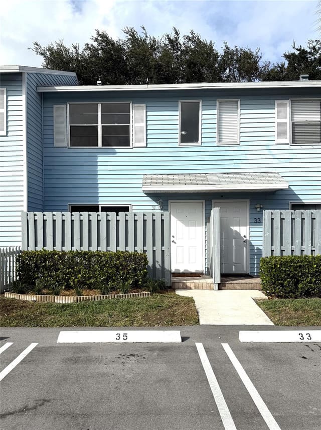 35 SW 3rd Street, sold in Lakebridge, Pompano Beach, FL