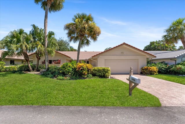 6858 Villas Drive W, sold in Villas Del Mar, Boca Raton, FL