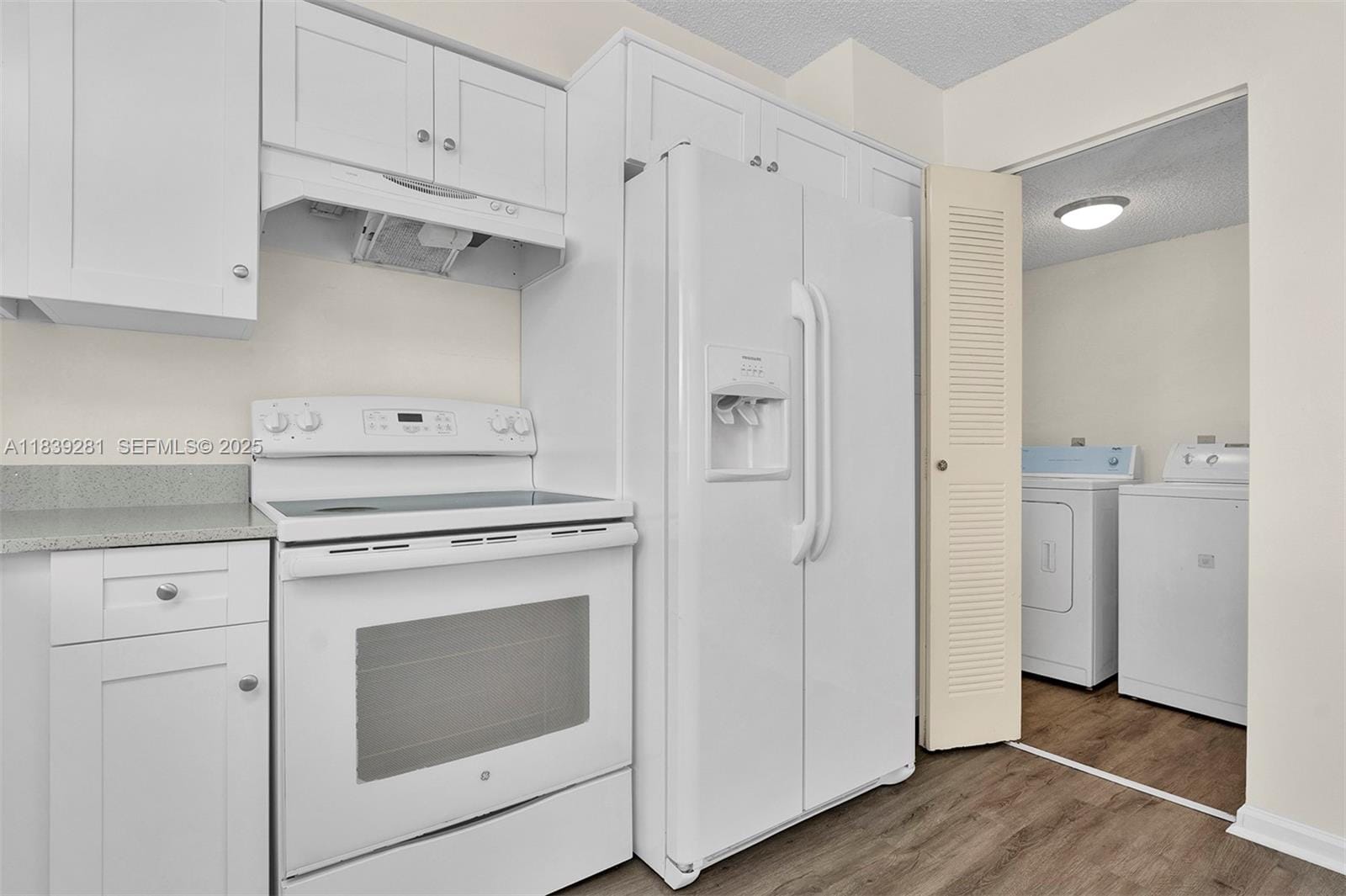 13049 SW 95th Avenue 13049 — photo 11
