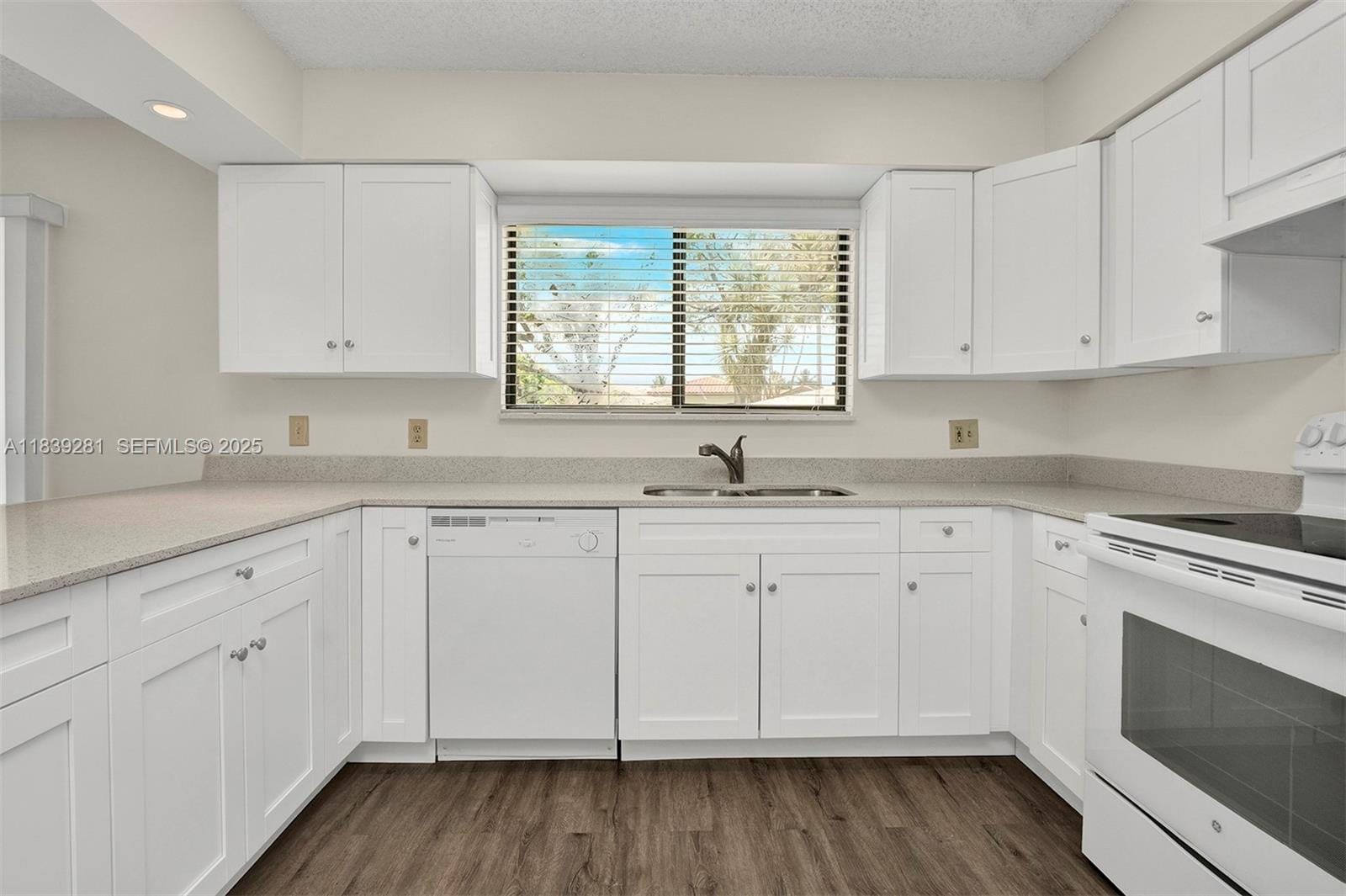 13049 SW 95th Avenue 13049 — photo 9