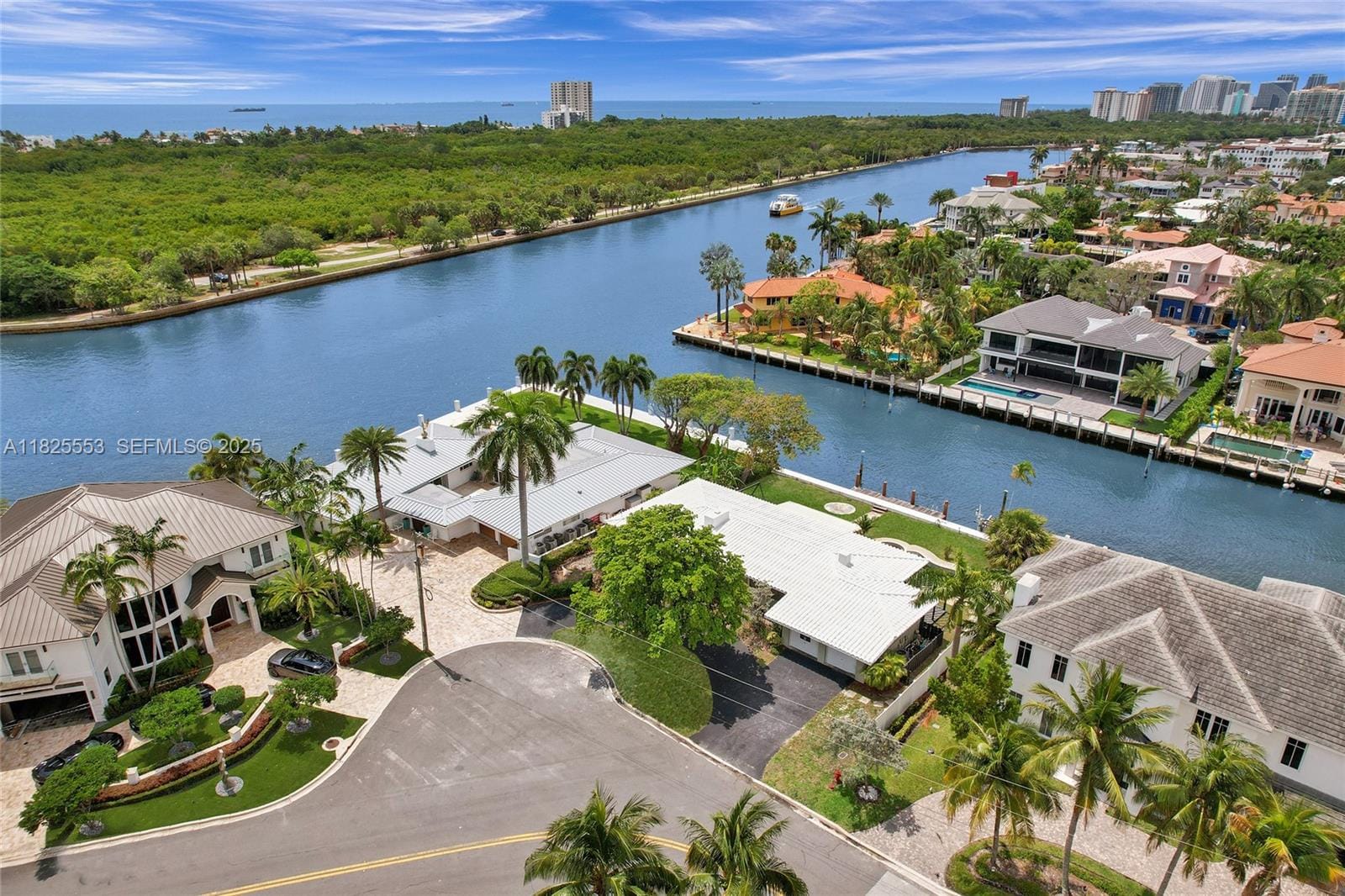2756 NE 18th Street, Fort Lauderdale, FL 33305