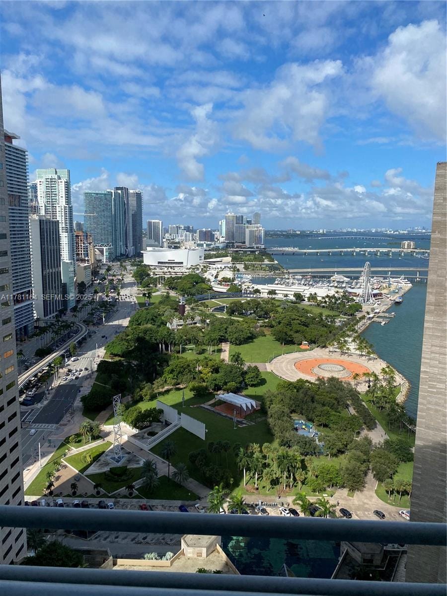 325 S Biscayne Boulevard 3524, Miami, FL 33131