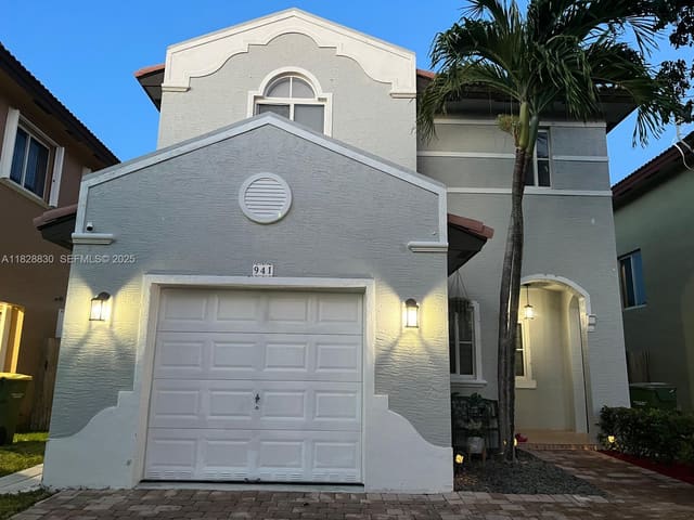 941 NE 41st Terrace, Homestead, FL 33033