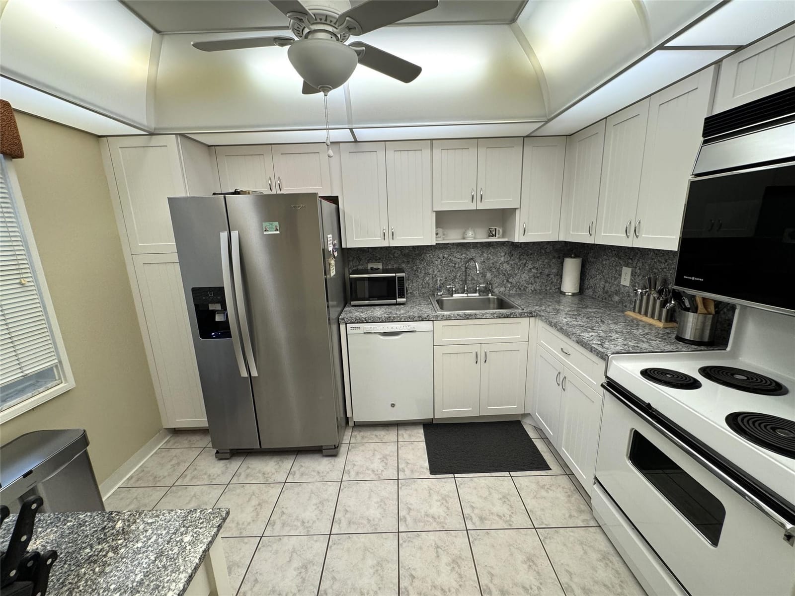 575 Oaks Lane 209 — photo 3