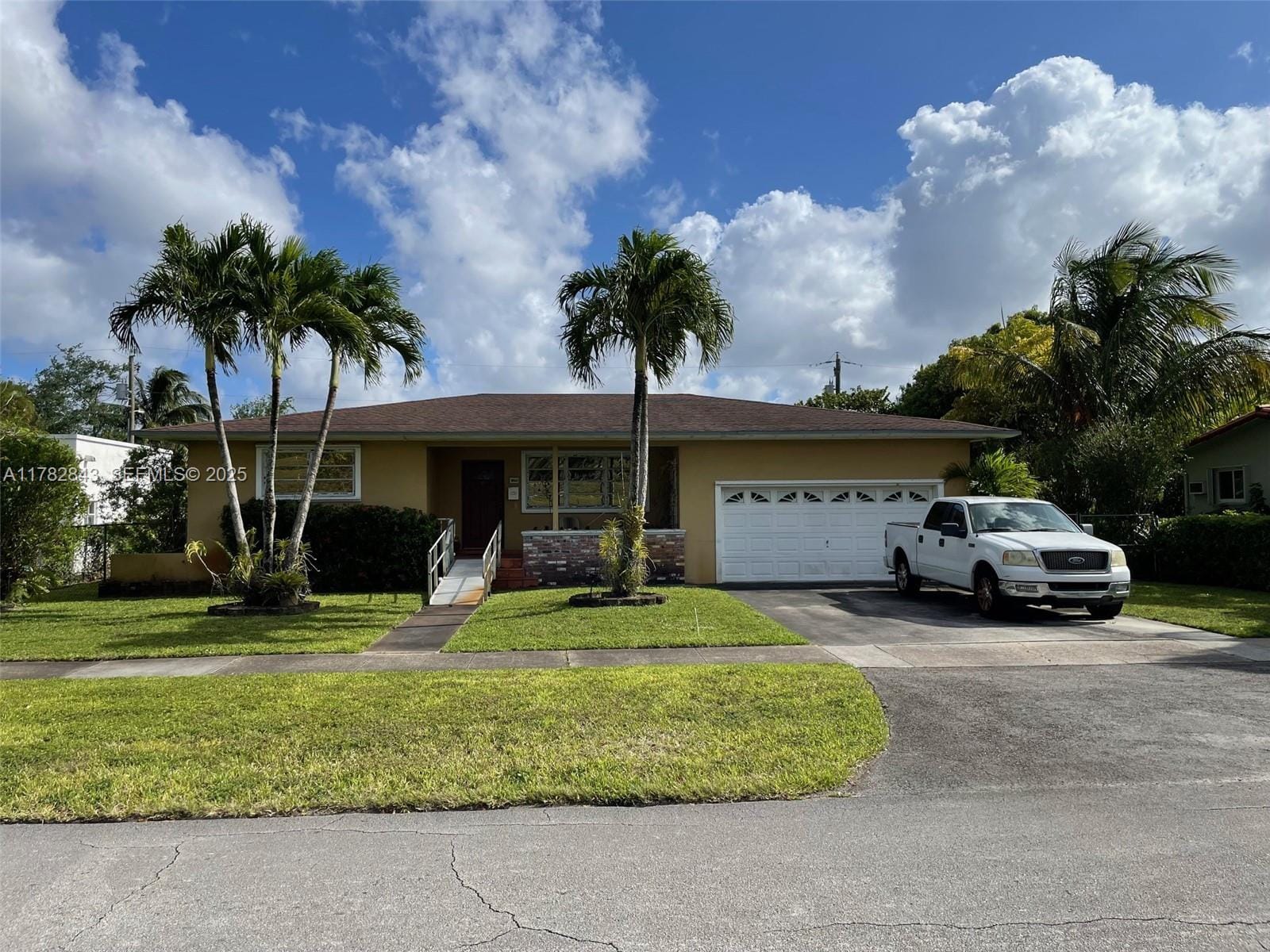 850 Nightingale Avenue, Miami Springs, FL 33166
