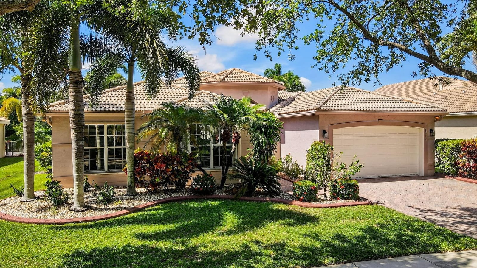 8918 Majorca Bay Drive, Lake Worth, FL 33467