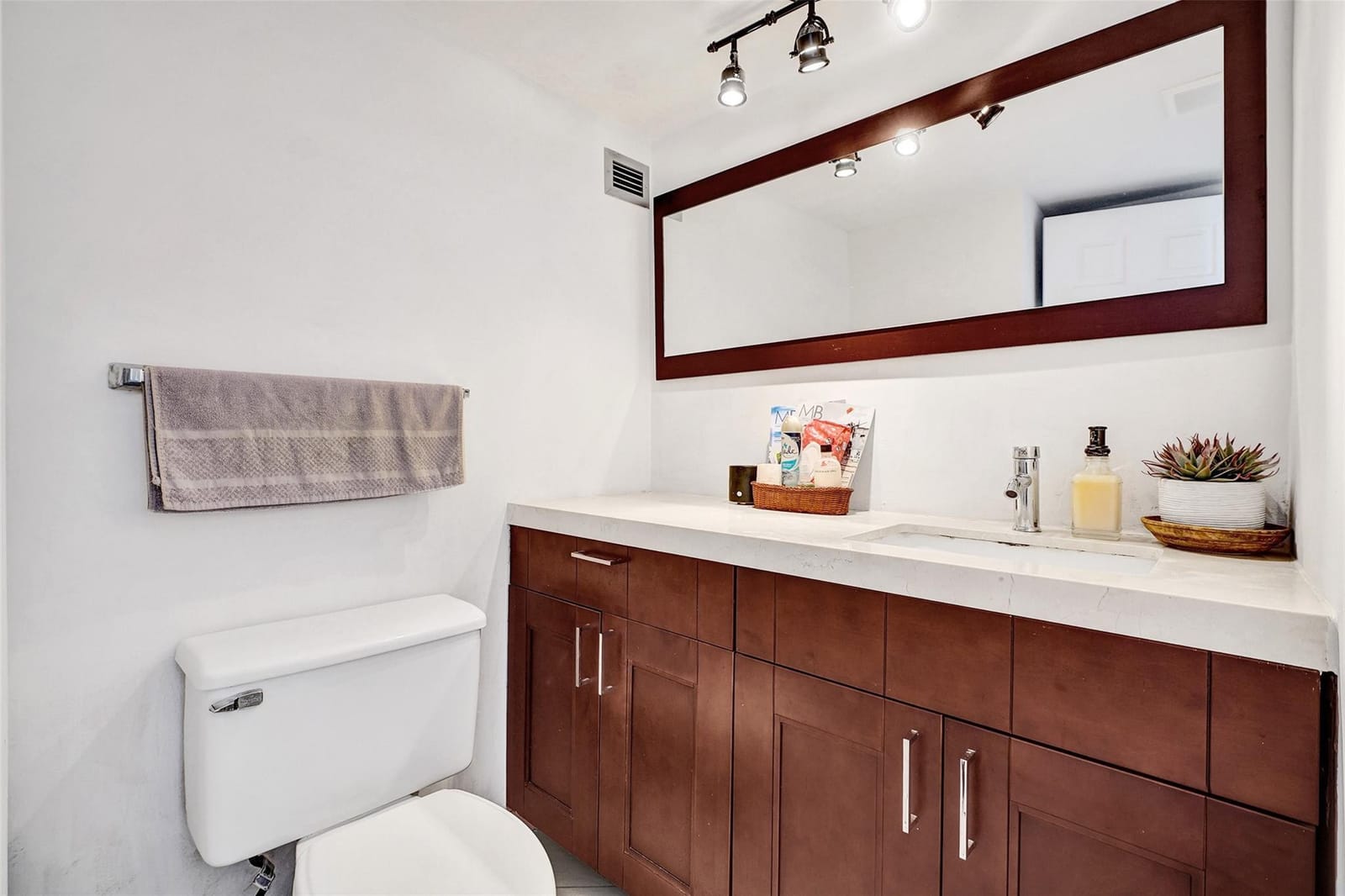 6770 Indian Creek Drive 10-R — photo 11
