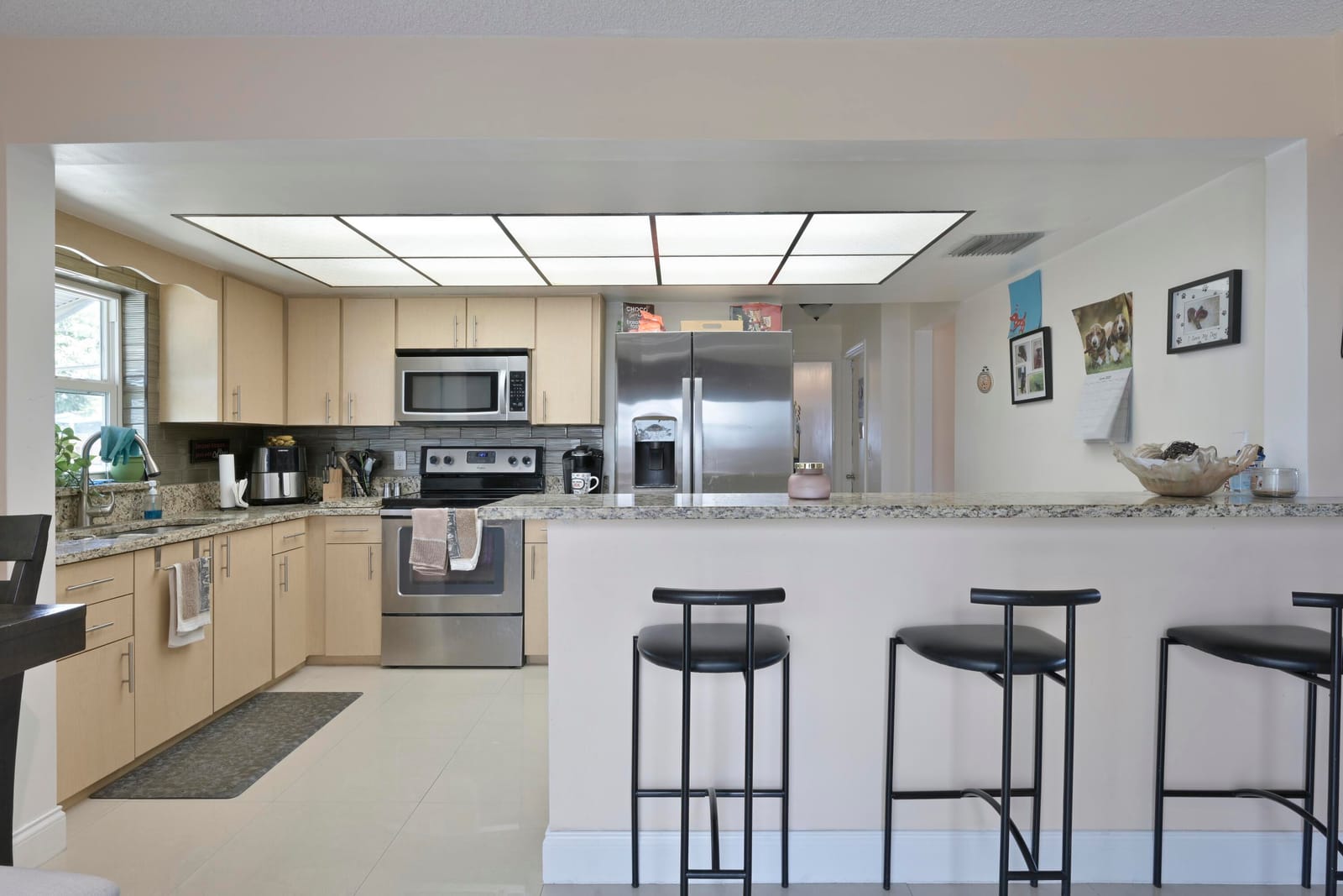 425 San Mateo Drive — photo 4