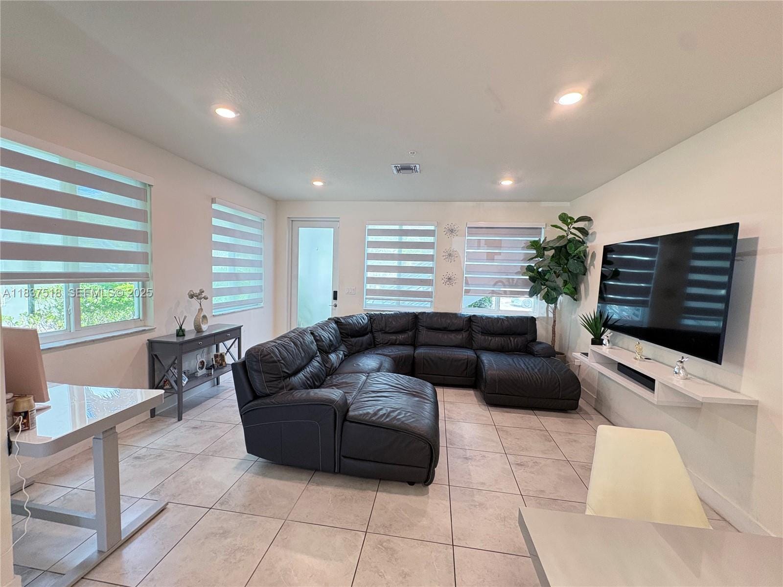6421 NW 102nd Path 104, Doral, FL 33178