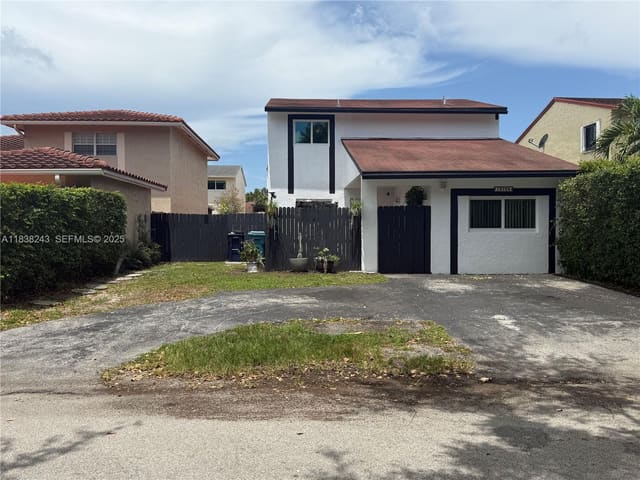 10726 SW 147th Place, sold in Juniper At The Hammocks, Miami, FL