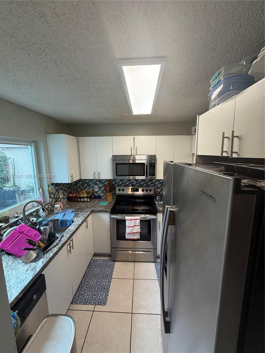 10726 SW 147th Place — photo 4