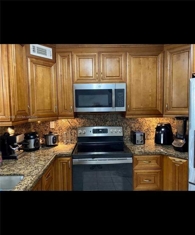 10249 NW 9th St Circle 102-8, sold in West Fontaine Condo, Miami, FL