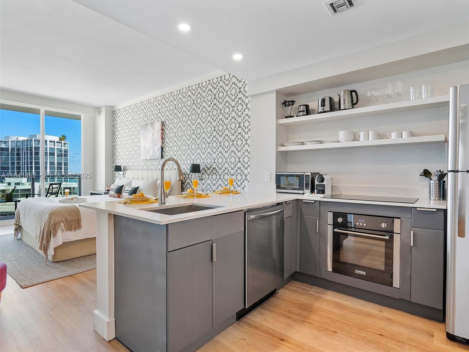 2889 Mcfarlane Road 2105, Miami, FL 33133 photo 6