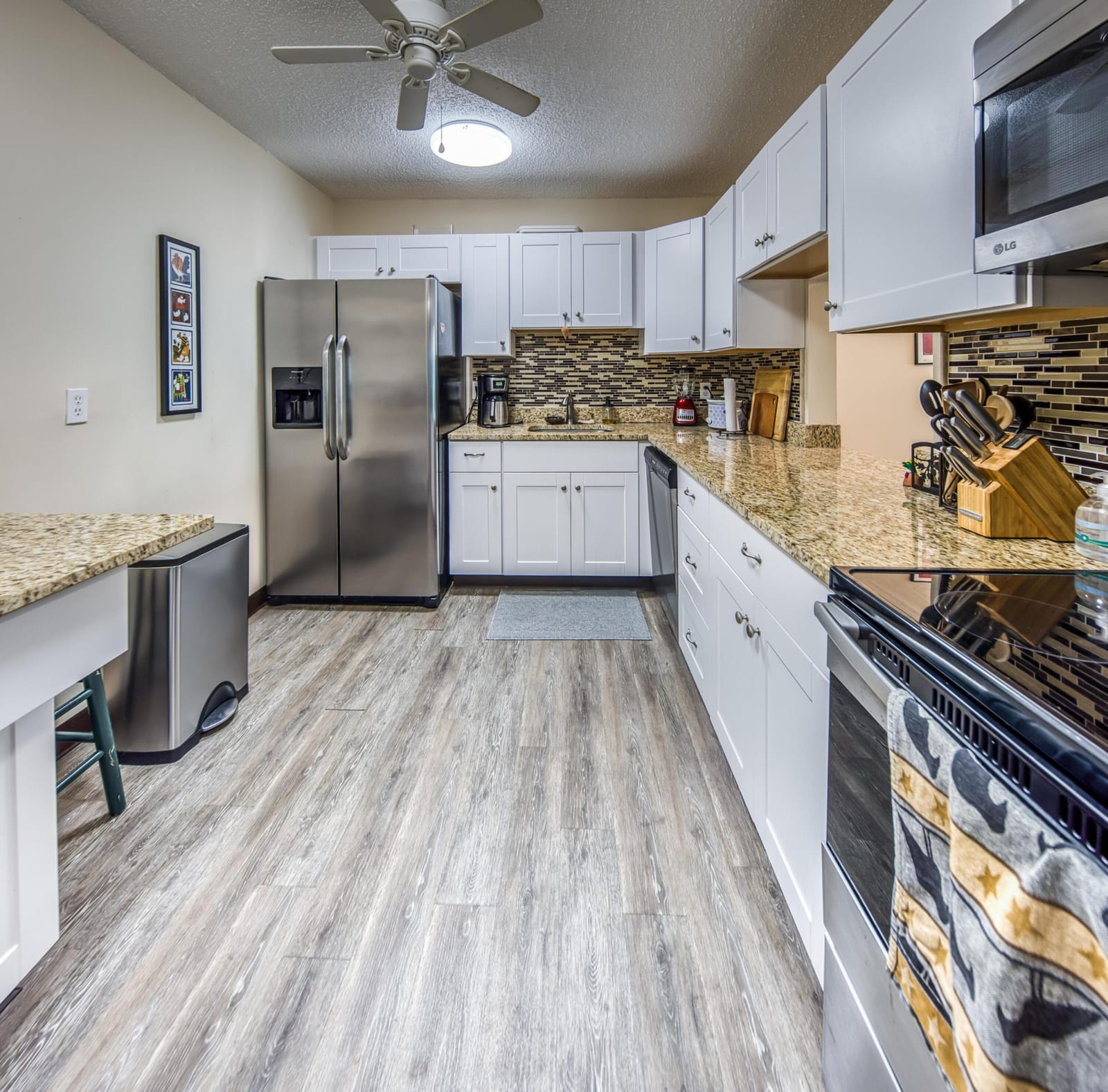 1516 S Lakeside Drive 205 — photo 11