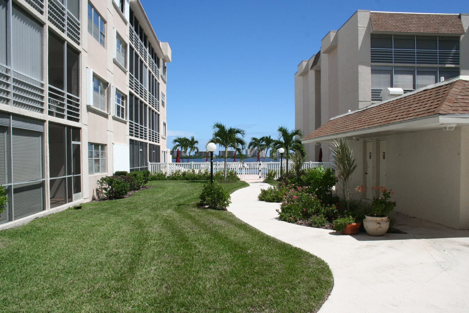 1516 S Lakeside Drive 205, Lake Worth Beach, FL 33460 photo 24