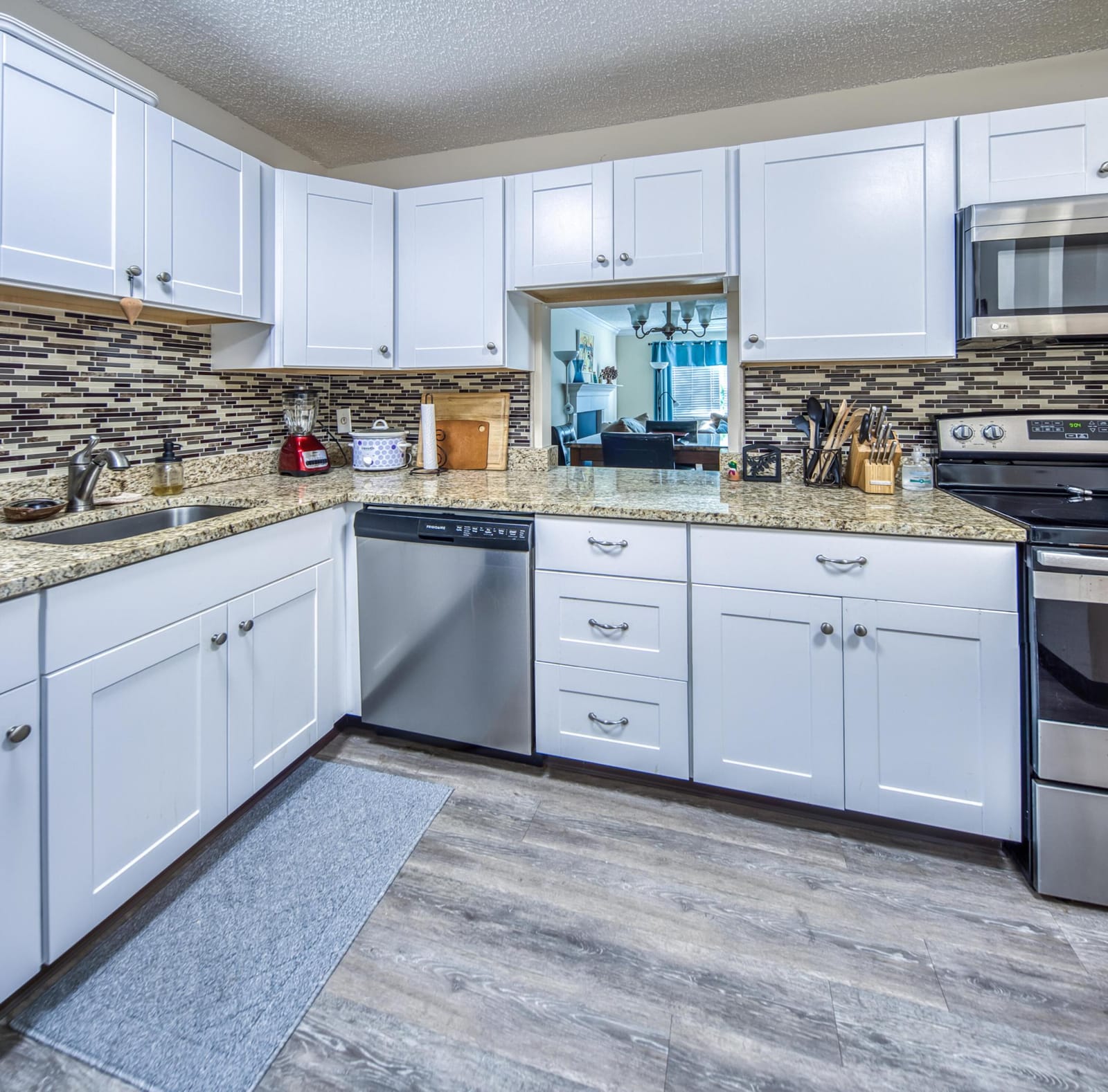 1516 S Lakeside Drive 205 — photo 9