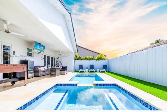 14354 SW 113th Terrace, sold in Islas Canarias Homes, Miami, FL