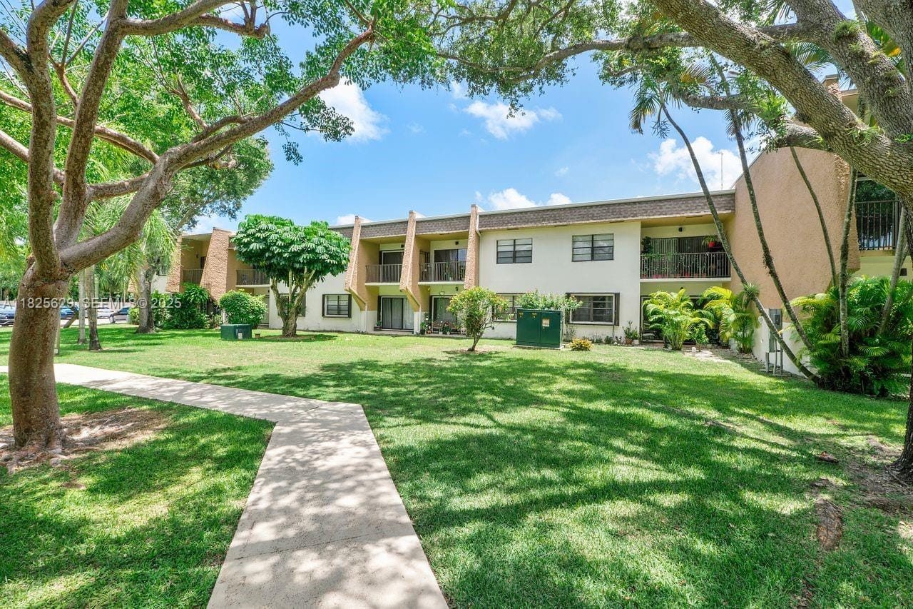 8261 SW 128th Street 215, Pinecrest, FL 33156