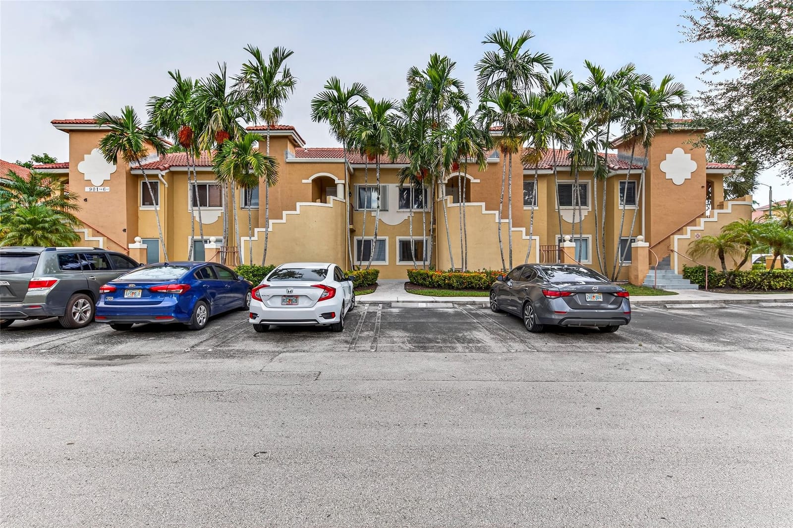 7901 NW 6th Street 103, Pembroke Pines, FL 33024