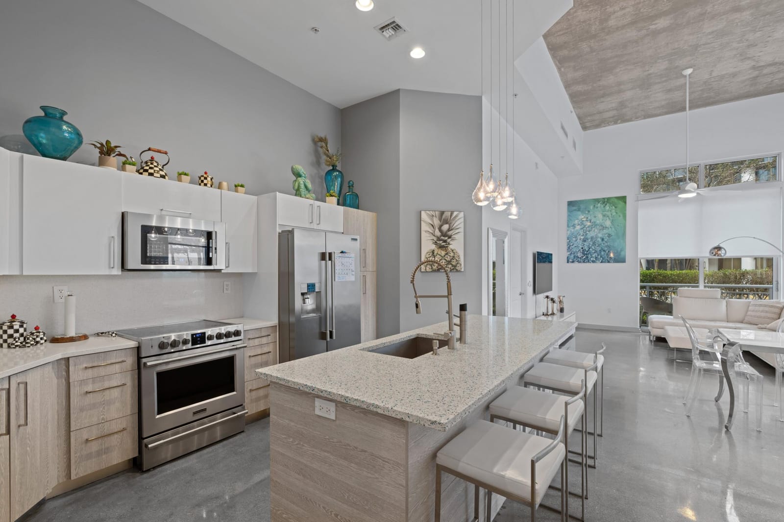 300 S Australian Avenue 105, West Palm Beach, FL 33401