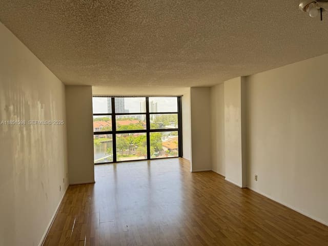 200 Leslie Drive 616, sold in 200 Leslie Condo, Hallandale Beach, FL