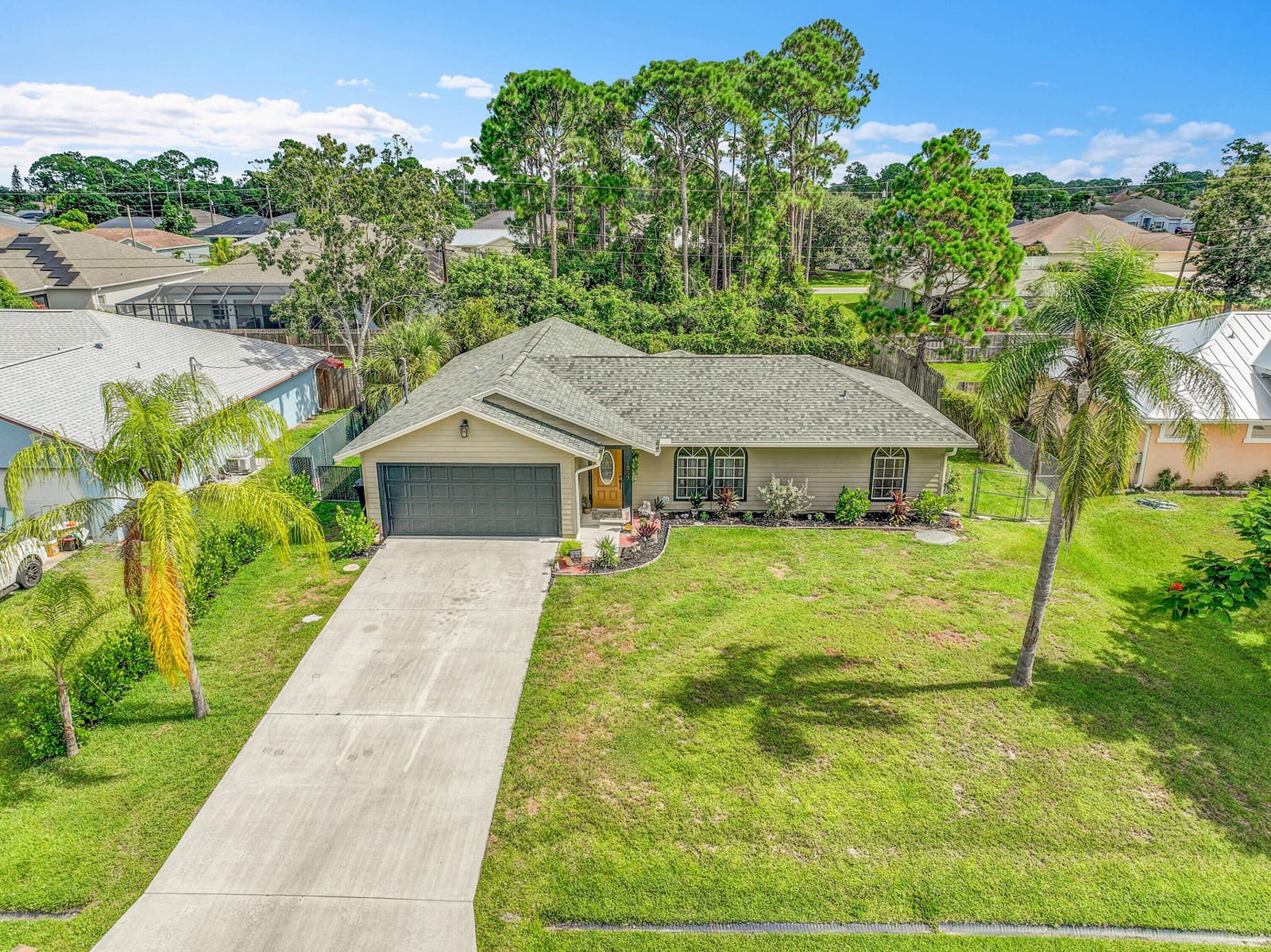 1817 SW Whipple Avenue, Port St. Lucie, FL 34953 photo 3