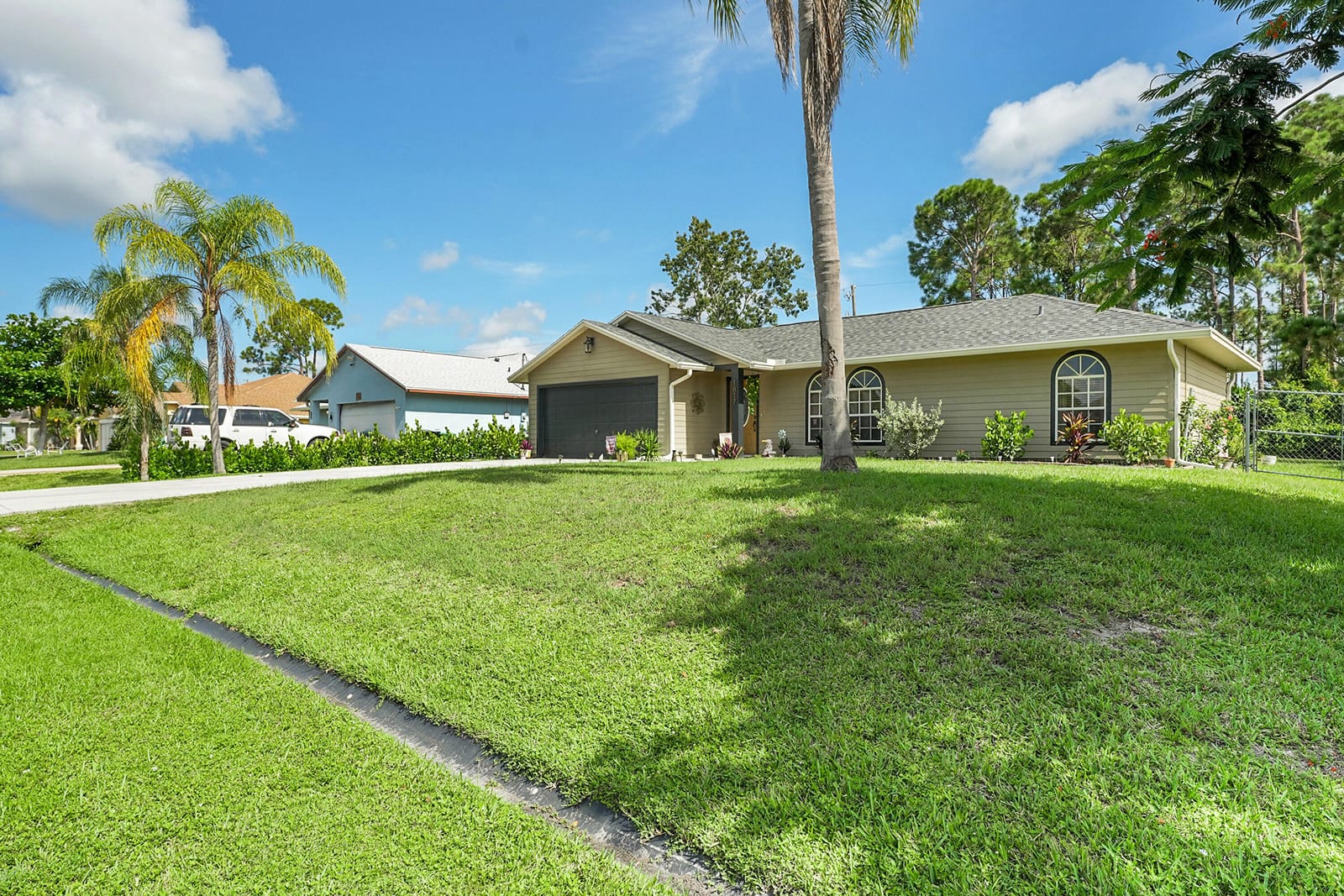 1817 SW Whipple Avenue, Port St. Lucie, FL 34953 photo 5