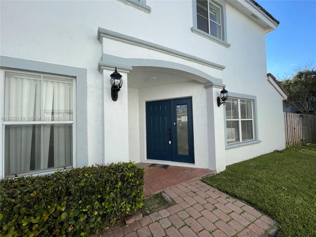 11530 NW 48th Terrace, sold in Dimensions at Doral, Doral, FL